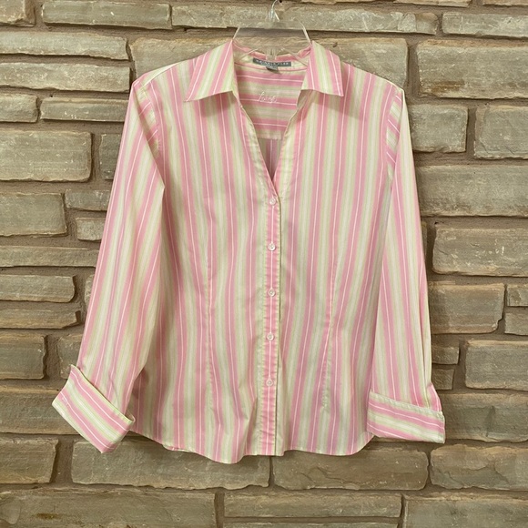 Foxcroft Non-Iron fitted stretch striped button up shirt Size 10 - Picture 2 of 15